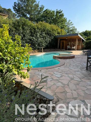 Maison Lorgues T5 de 98m² sur un terrain de 1437m² + piscine forme libre