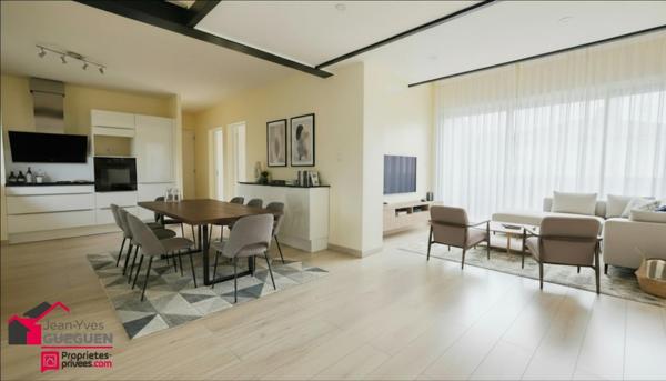 Labège -  Appartement-villa rénové avec goût, lumineux, avec véranda, balcon filant, garage et stationnements