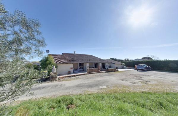 Maison Coup de Coeur à Montbartier ? Ferme Rénovée au Charme Authentique