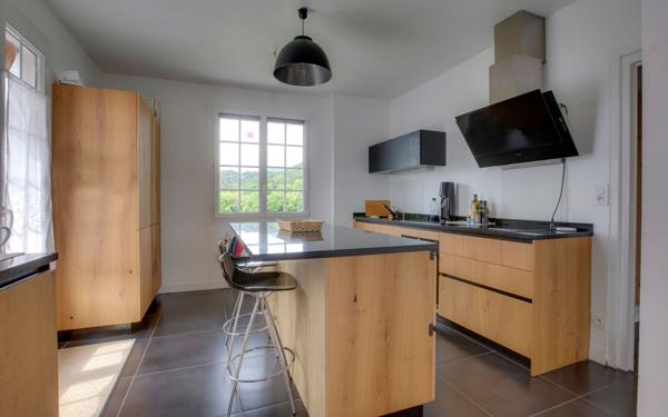 Maison à vendre    6 pièces • 159 m2 Saint-Pée-sur-Nivelle