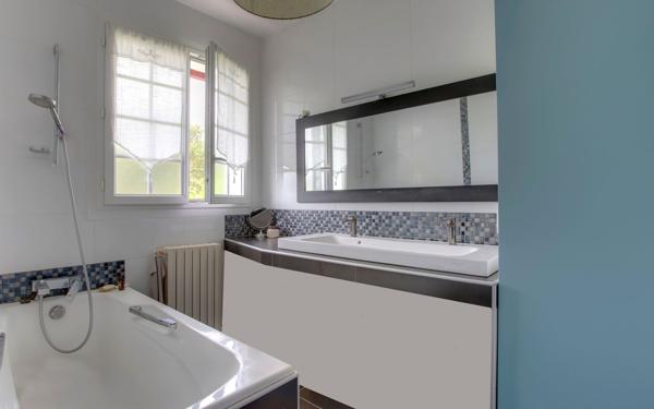 Maison à vendre    6 pièces • 159 m2 Saint-Pée-sur-Nivelle