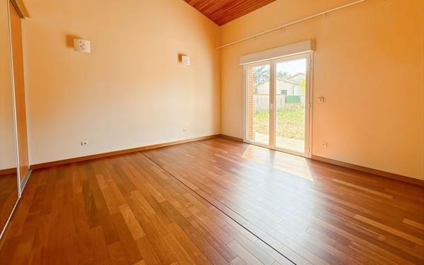 Maison à louer    6 pièces • 288,72 m2 Toulouse