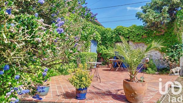 Longère 6 pièces de 230 m² à Auneau-Bleury-Saint-Symphorien (28700)