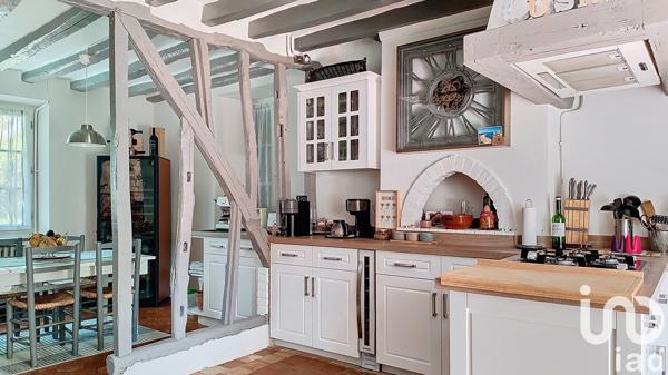 Longère 6 pièces de 230 m² à Auneau-Bleury-Saint-Symphorien (28700)