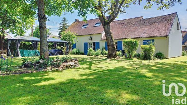 Longère 6 pièces de 230 m² à Auneau-Bleury-Saint-Symphorien (28700)