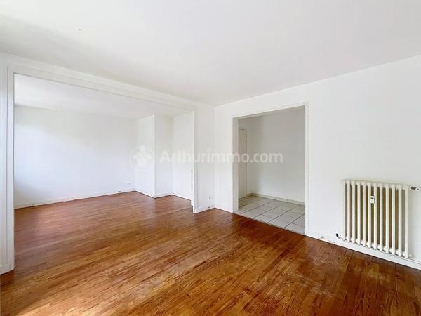 Location                                                      Appartement
                        
                     3 pièces                      92 m2                     à Chamalières