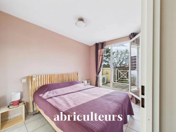Appartement T4 lumineux Dernier étage et Grande terrasse en vente à Gujan-Mestras (33470)