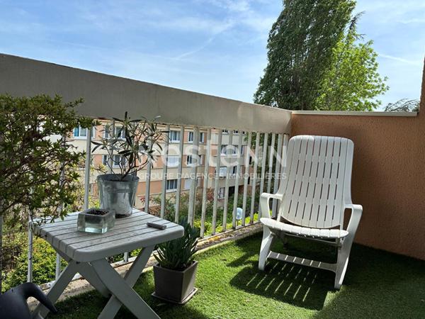 Nestenn Igny - Opportunité rare, appartement 4 pièces, 3 chambres, lumineux, terrasse exposée sud, cave, box - proche des commerces, collège Emile Zola, école Jules Ferry, ligne V, plateau de Saclay, Vélizy.