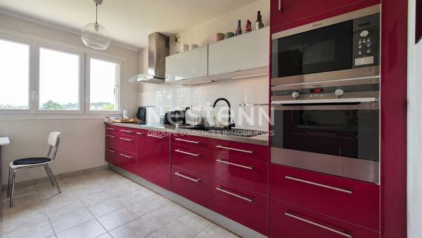 Nestenn Igny - Opportunité rare, appartement 4 pièces, 3 chambres, lumineux, terrasse exposée sud, cave, box - proche des commerces, collège Emile Zola, école Jules Ferry, ligne V, plateau de Saclay, Vélizy.