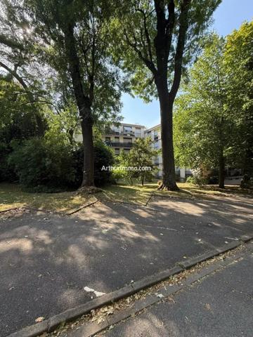 Location                                                      Appartement
                        
                     4 pièces                      69 m2                     à Sucy-en-Brie