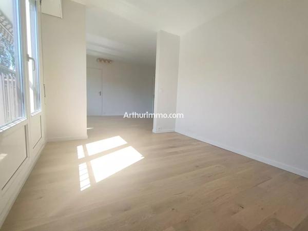 Location                                                      Appartement
                        
                     4 pièces                      69 m2                     à Sucy-en-Brie