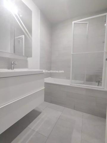 Location                                                      Appartement
                        
                     4 pièces                      69 m2                     à Sucy-en-Brie
