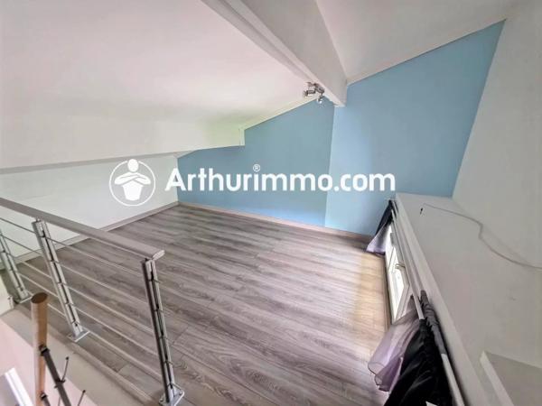 Vente                                                      Appartement
                        
                     3 pièces                      97 m2                     à Savigny-le-Temple