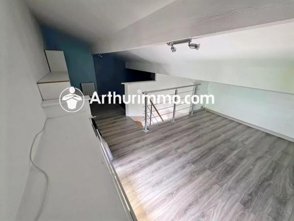 Vente                                                      Appartement
                        
                     3 pièces                      97 m2                     à Savigny-le-Temple