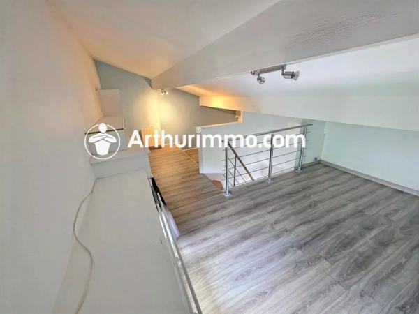 Vente                                                      Appartement
                        
                     3 pièces                      97 m2                     à Savigny-le-Temple