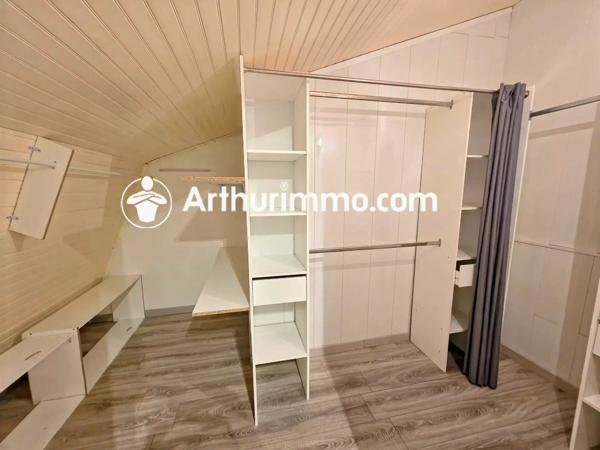 Vente                                                      Appartement
                        
                     3 pièces                      97 m2                     à Savigny-le-Temple