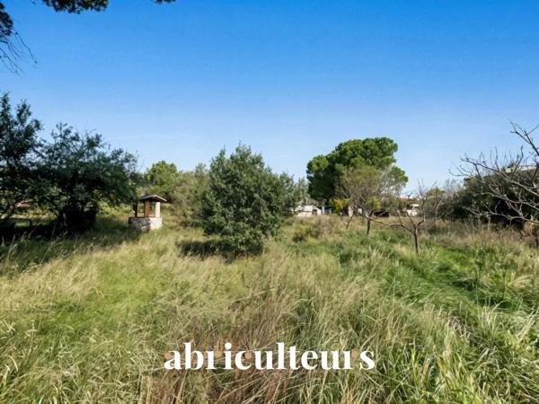 Terrain constructible 1400m² à Eguilles