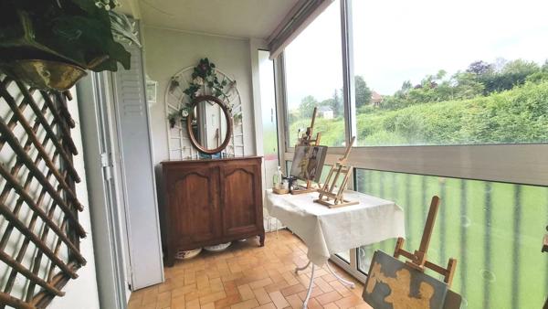 Vente                                                      Appartement
                        
                     3 pièces                      60 m2                     à Beynes