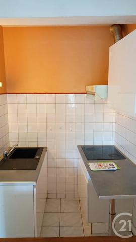 Immeuble à vendre  120 m 2   VERNIOLLE  - 09