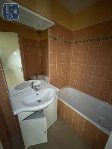 Appartement à louer 2 pièces 46.81m²