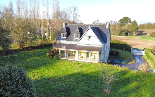 Maison à vendre    6 pièces • 193,71 m2 Landeleau