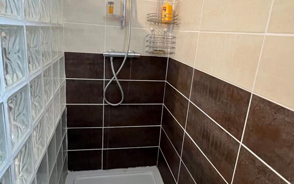 Maison à vendre    6 pièces • 193,71 m2 Landeleau