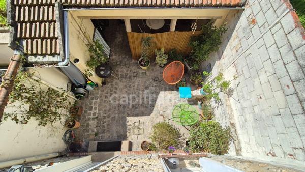 A vendre ETAMPES (91), Proche centre-ville, Charmante Meulière de 5 pièces sur sous-sol avec cour et garage.
