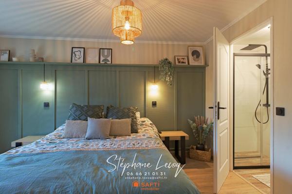 Le calme d’un cadre boisé, à deux pas de tout.