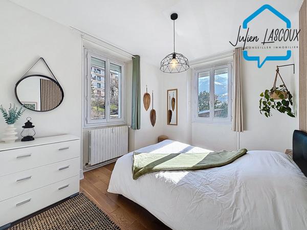 VILLARD-DE-LANS – Appartement 3 pièces lumineux, vendu meublé, proche centre