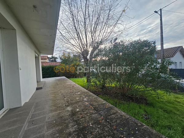 Vente
                Maison185 m² - 5 Pièces -
                    VILLENEUVE SUR LOT (47300)