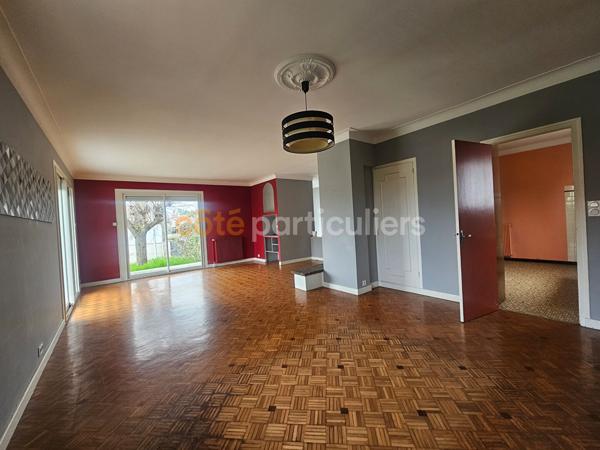 Vente
                Maison185 m² - 5 Pièces -
                    VILLENEUVE SUR LOT (47300)