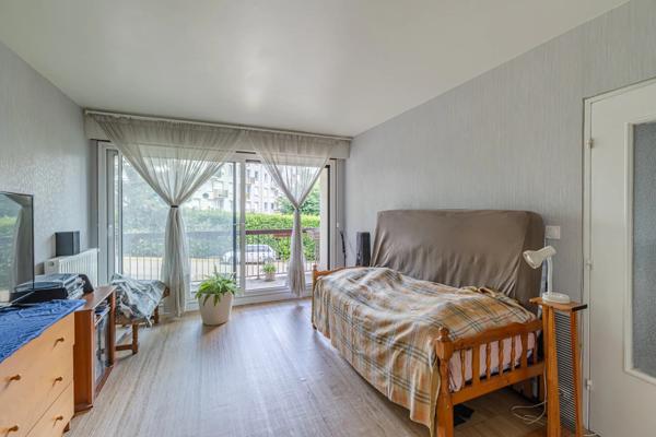 Appartement
         2 pièces
        - 50 m² Exclusivité 210 000 € *