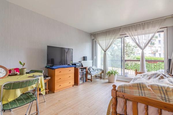 Appartement
         2 pièces
        - 50 m² Exclusivité 210 000 € *