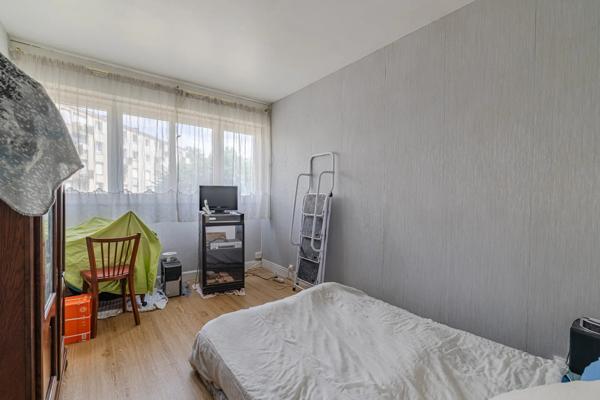 Appartement
         2 pièces
        - 50 m² Exclusivité 210 000 € *