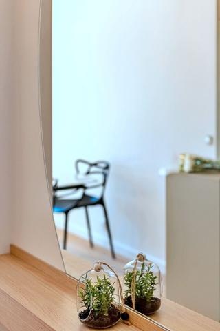 CANNES – RUE HOCHE – DERNIER ÉTAGE – BALCON SUD – RÉNOVATION D’EXCEPTION