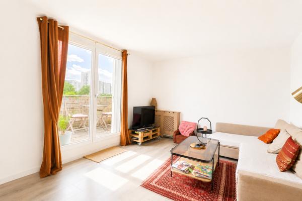 SAINT-DENIS ? Bel appartement 3 pièces de 72 m² avec terrasse et box