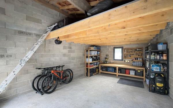 Maison à vendre    5 pièces • 130 m2 Cornillon-Confoux