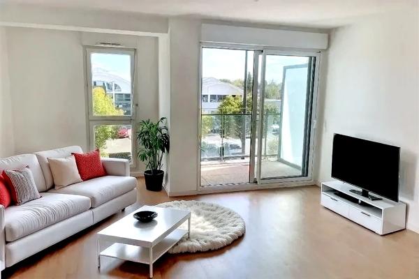 A VENDRE NANTES/PROCE APPARTEMENT AVEC ASCENSEUR/TERRASSE/PGARAGE/CAVE