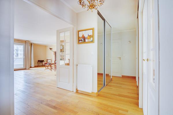 A VENDRE NANTES/PROCE APPARTEMENT AVEC ASCENSEUR/TERRASSE/PGARAGE/CAVE