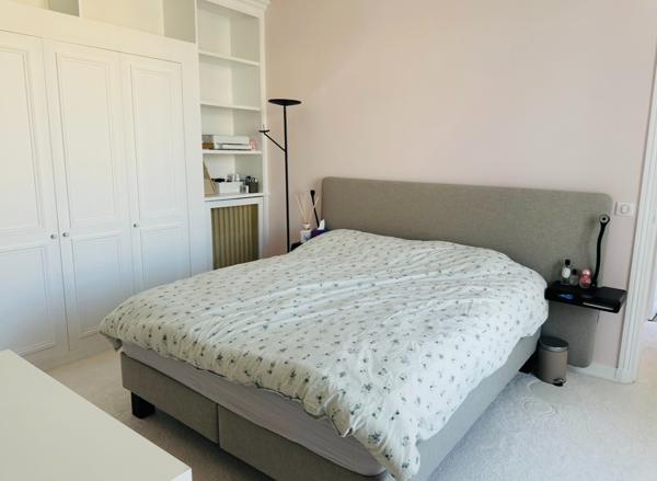Appartement 7 pièce(s) 289.75 m2