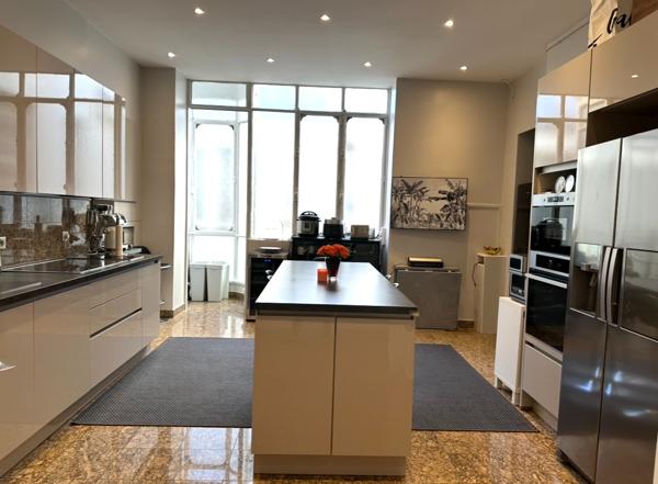Appartement 7 pièce(s) 289.75 m2