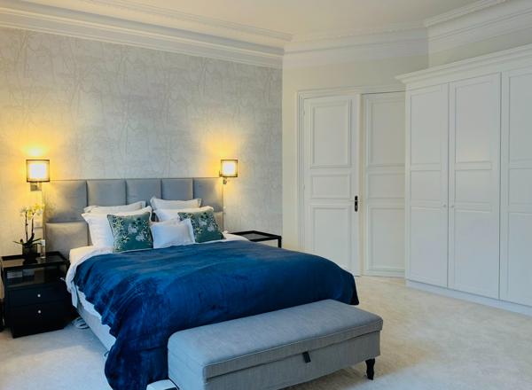 Appartement 7 pièce(s) 289.75 m2