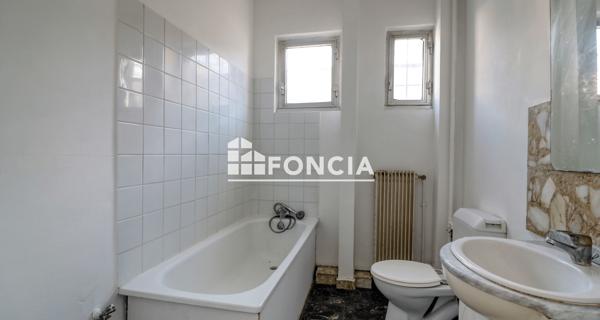 À vendre Studio 33 m² - Villejuif 94800