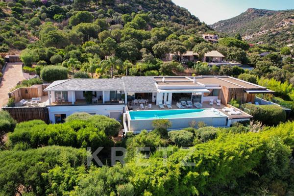 Villa de luxe, vue mer, plage à deux pas.