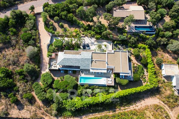 Villa de luxe, vue mer, plage à deux pas.
