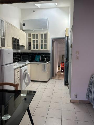 Appartement Gardanne 2 pièce(s) meublé et climatisé centre ville
