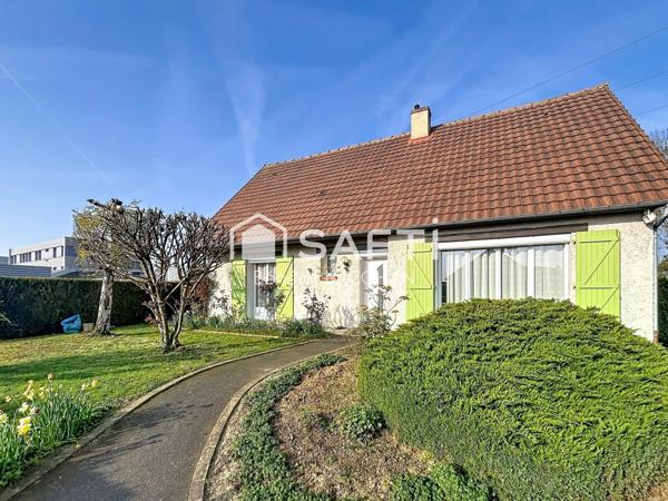 Maison 5 chambres, bien entretenue.