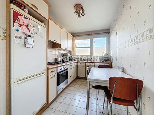 À vendre : Appartement T3- Angers - La Madeleine - Parking - Balcon