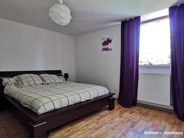 Propriété comprenant maison et gîtes sur 1 ha 27 en Mayenne