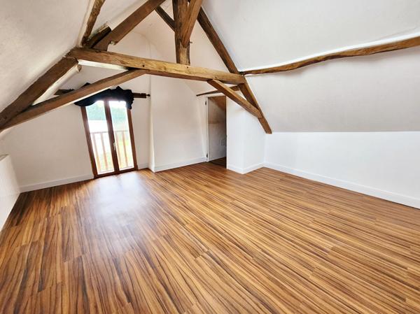 Maison Oizé - 80 m² 1 chambre - mezzanine